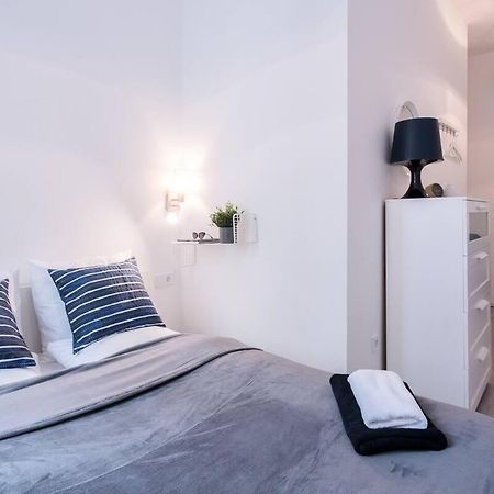 Central Brand New And Modern Apartment Budapest Exterior photo
