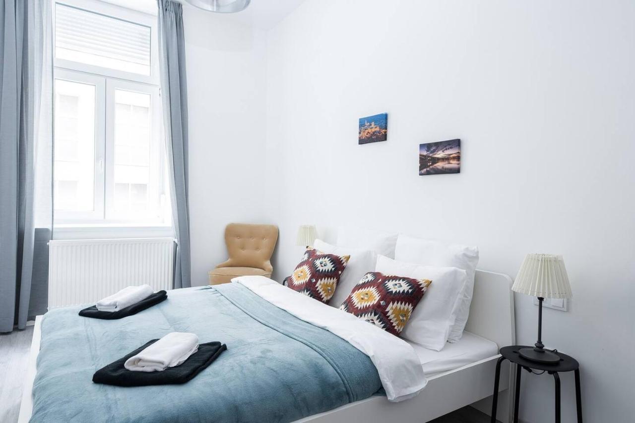 Central Brand New And Modern Apartment Budapest Exterior photo
