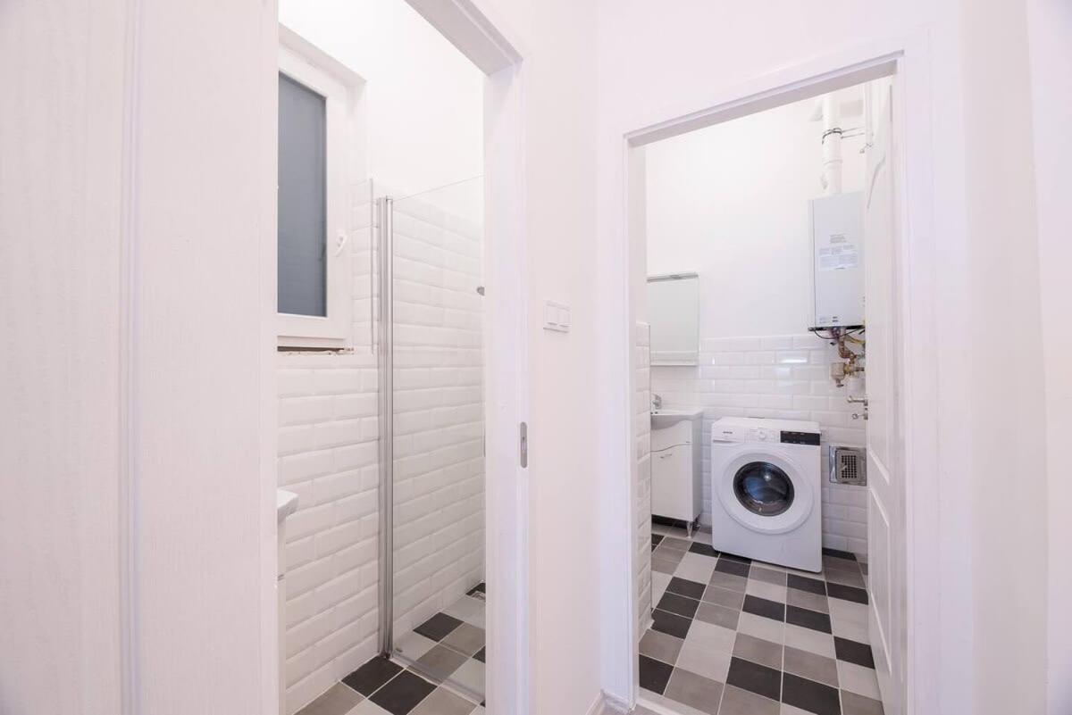 Central Brand New And Modern Apartment Budapest Exterior photo