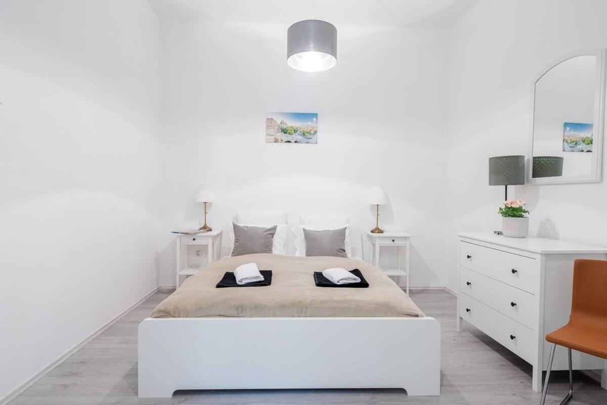 Central Brand New And Modern Apartment Budapest Exterior photo