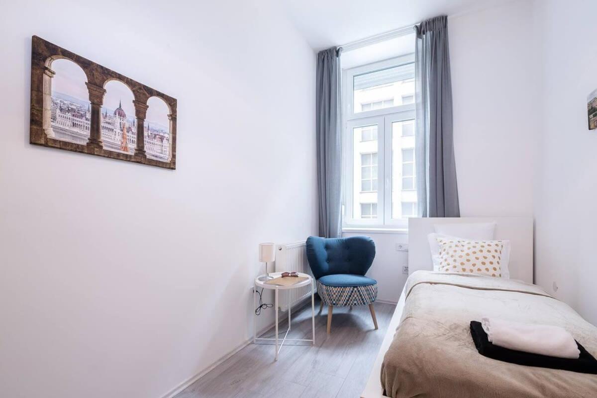 Central Brand New And Modern Apartment Budapest Exterior photo